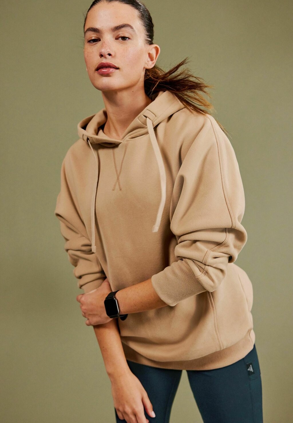 

Толстовка ACTIVE LONGLINE OVERHEAD Next, цвет neutral camel