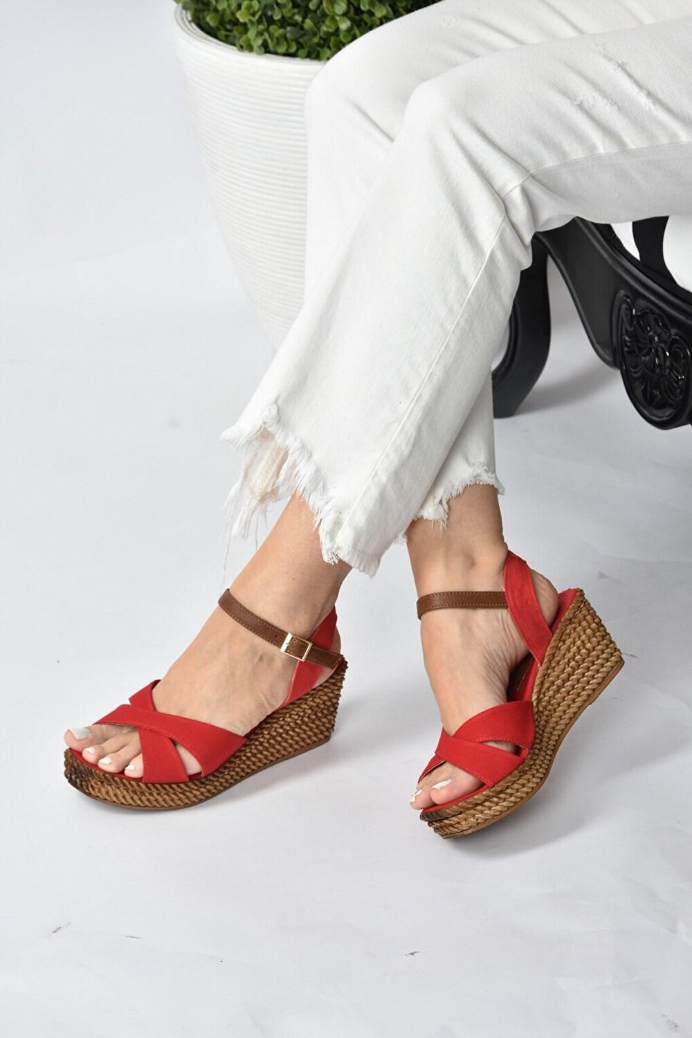

K674192105 Красные женские туфли на танкетке Fox Shoes, Красный