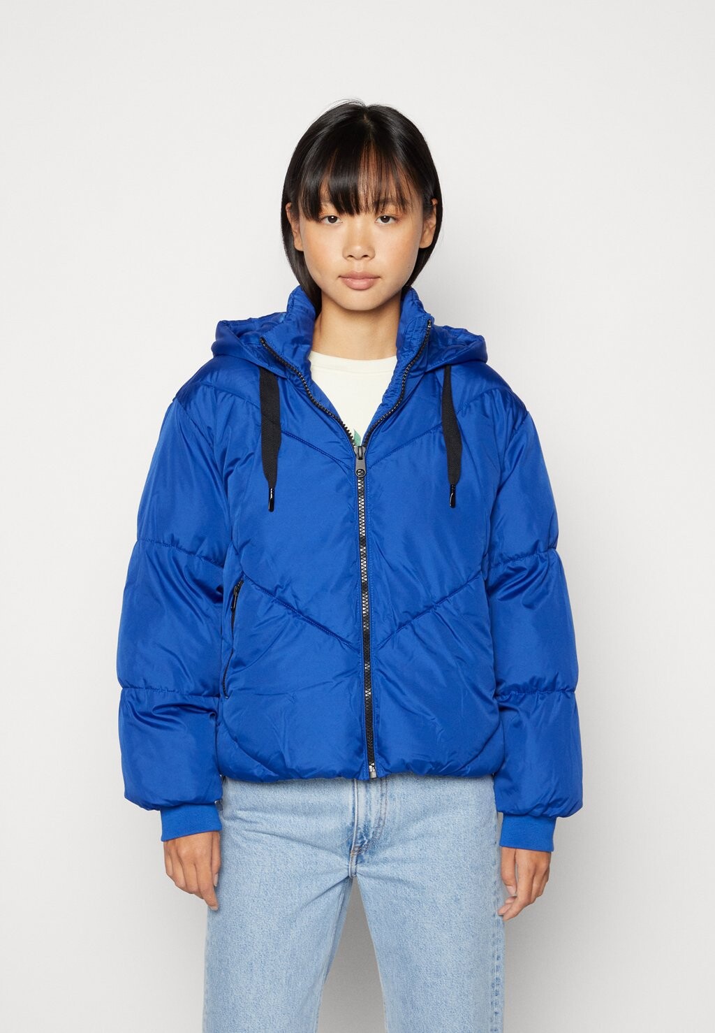 

Куртка зимняя Vero Moda
