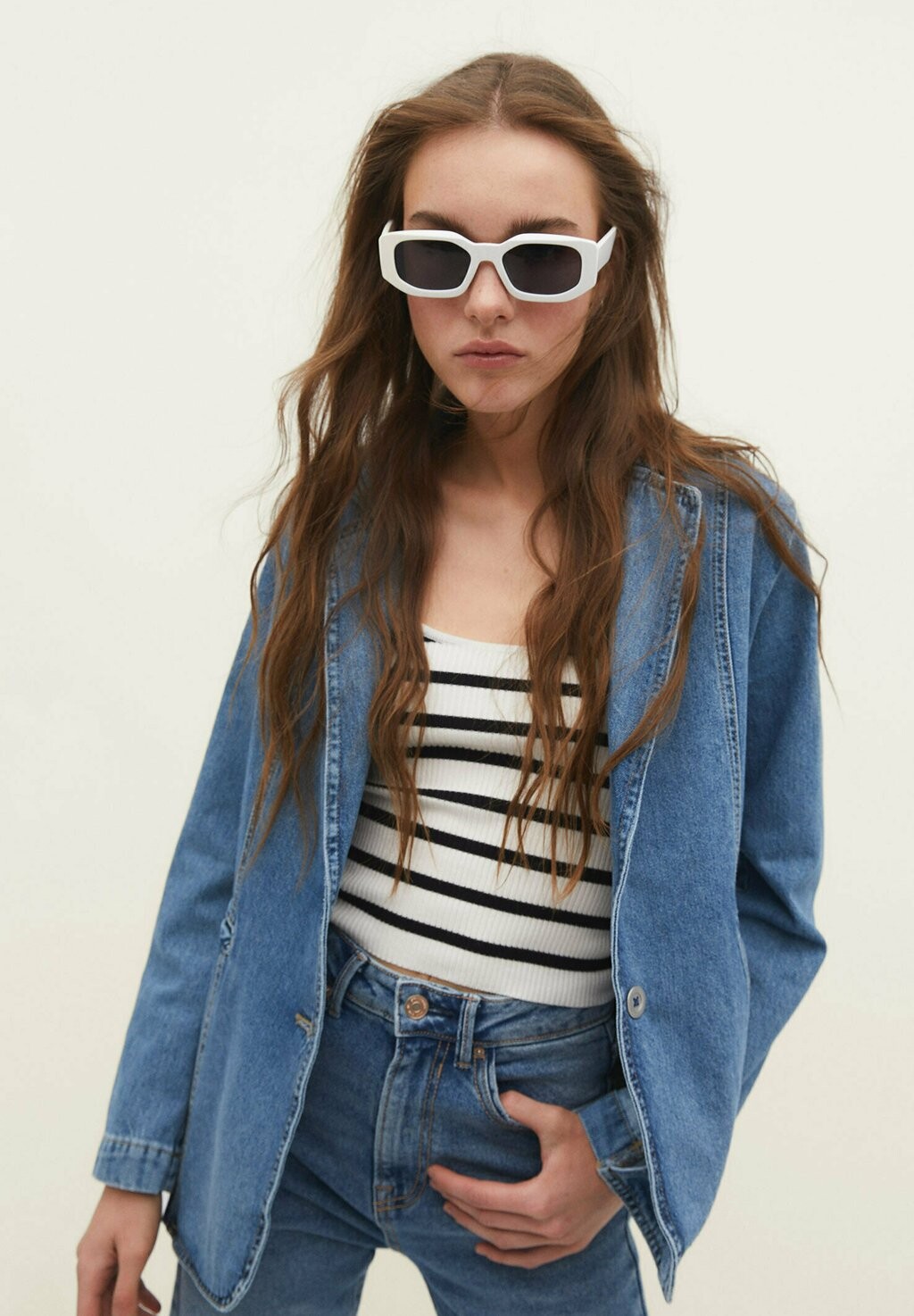 

Солнцезащитные очки Stradivarius, белый