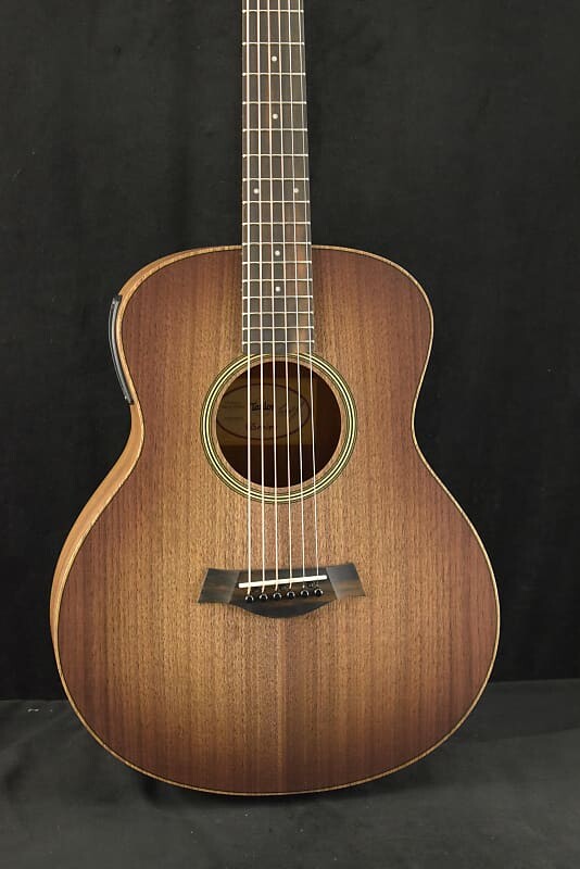 

Акустическая гитара Taylor GS Mini-e Special Edition Walnut