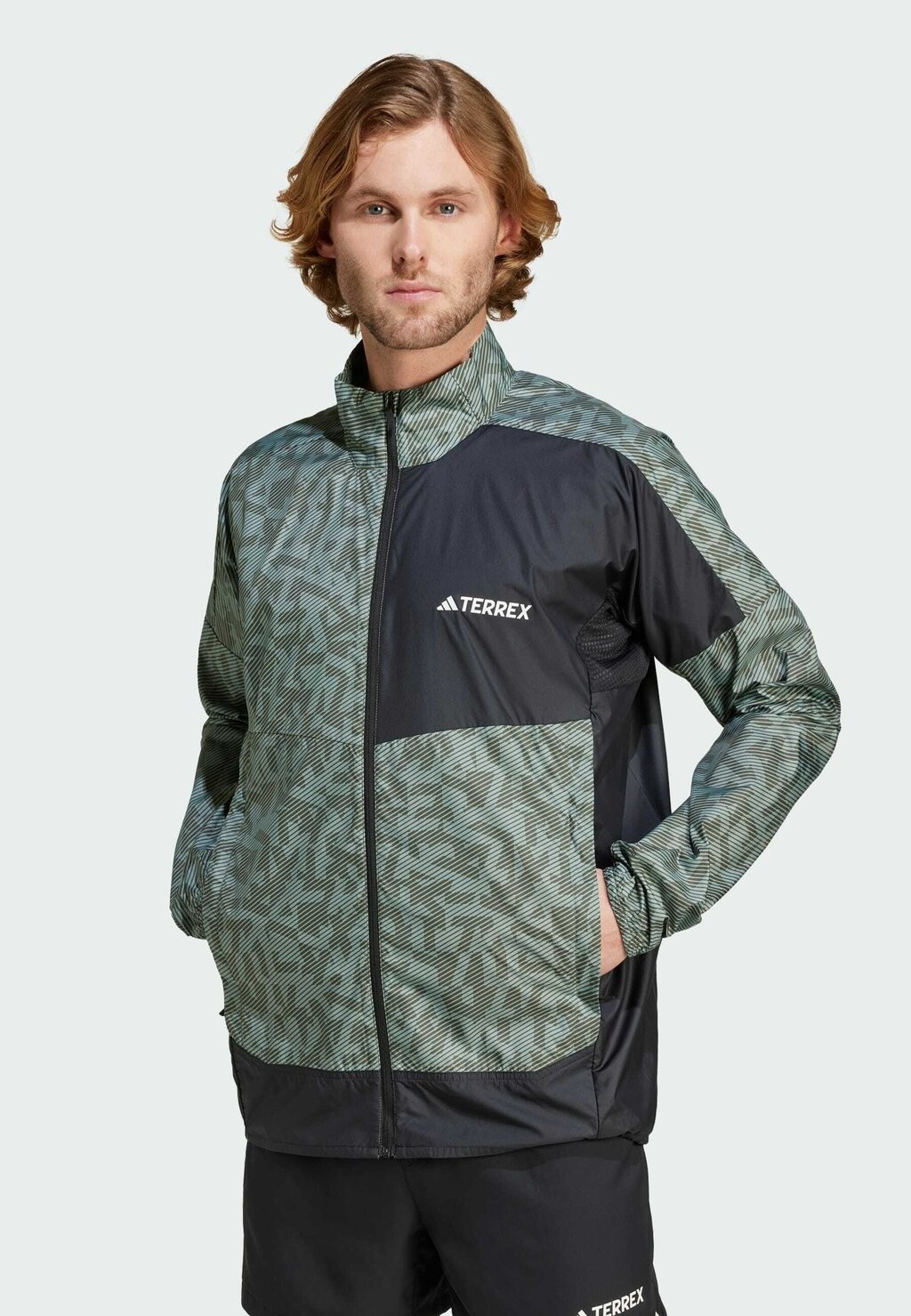 

Ветровка Wind adidas Performance, серебристо-зеленый черный
