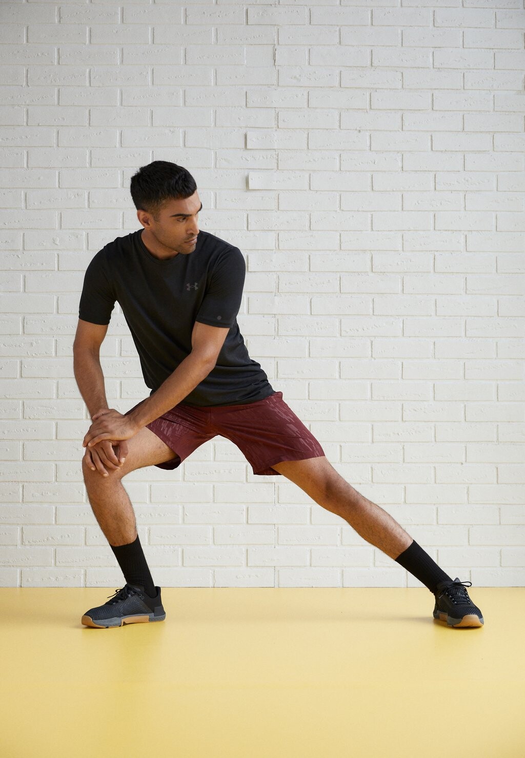 

Базовая футболка Under Armour, черный