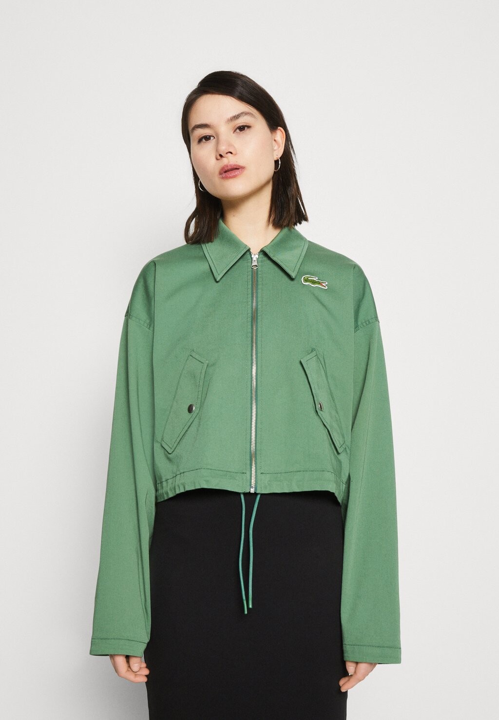 

Легкая куртка Lacoste
