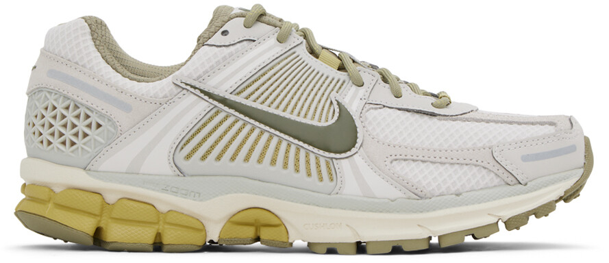 

Бело-зеленые кроссовки Zoom Vomero 5 Nike