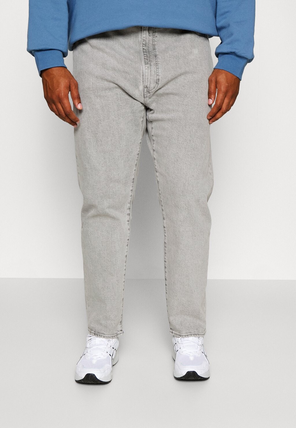 

Зауженные джинсы Levi's