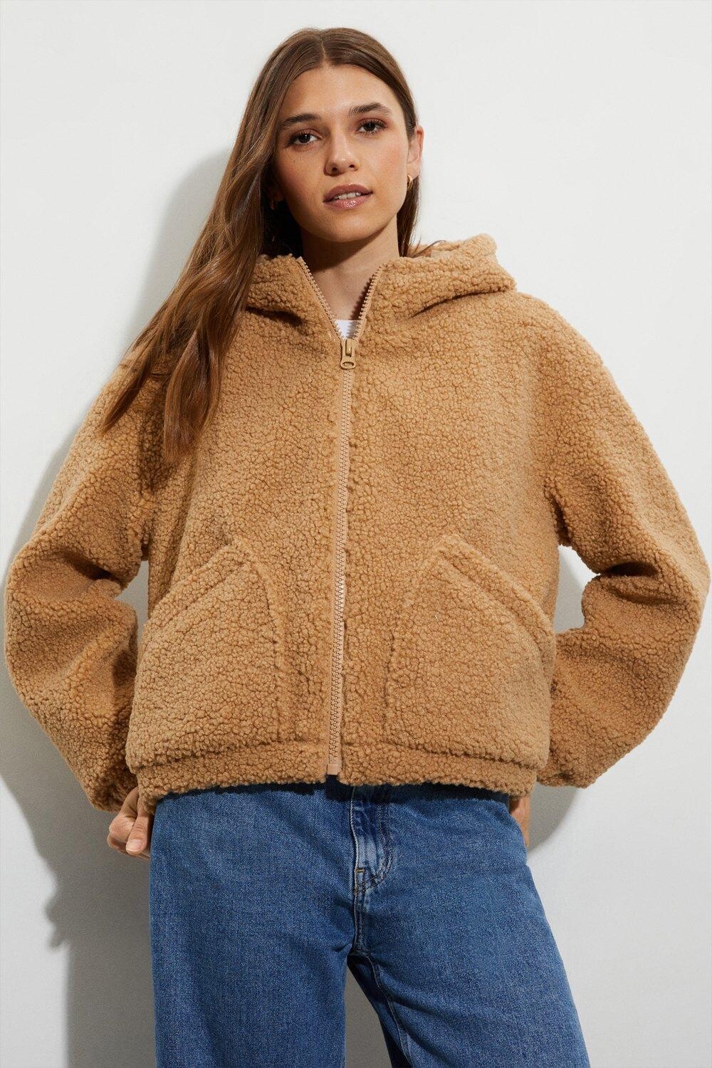 

Короткое плюшевое пальто с капюшоном Dorothy Perkins, бежевый