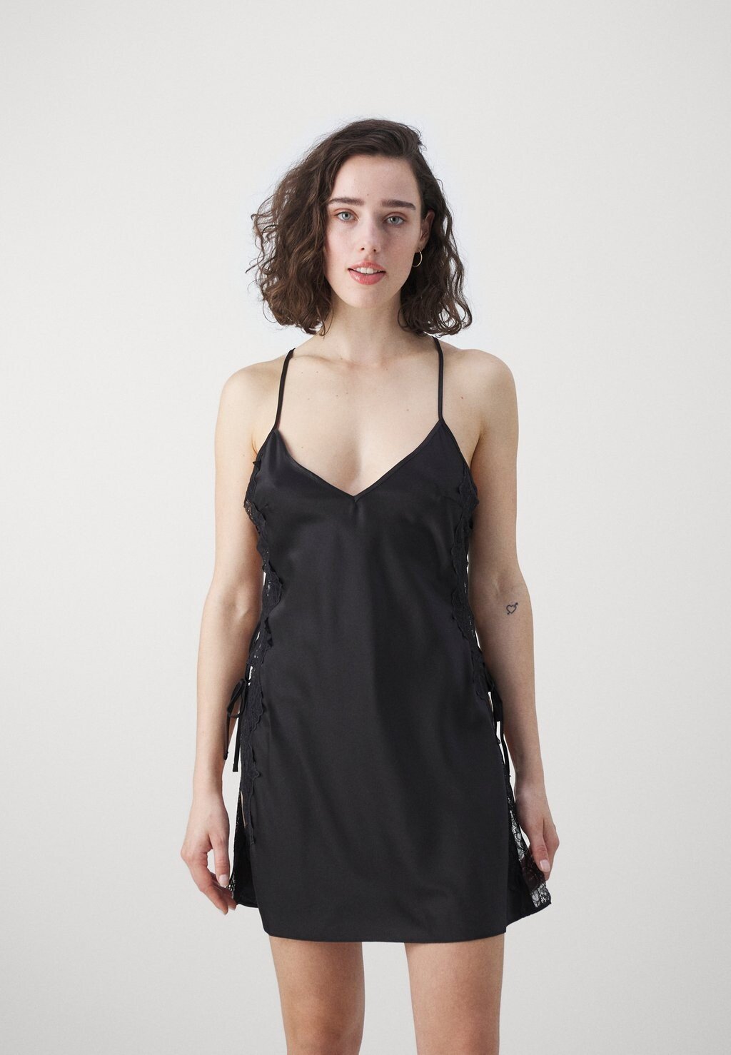 

Ночная рубашка ROSALIE CHEMISE Ann Summers, черный