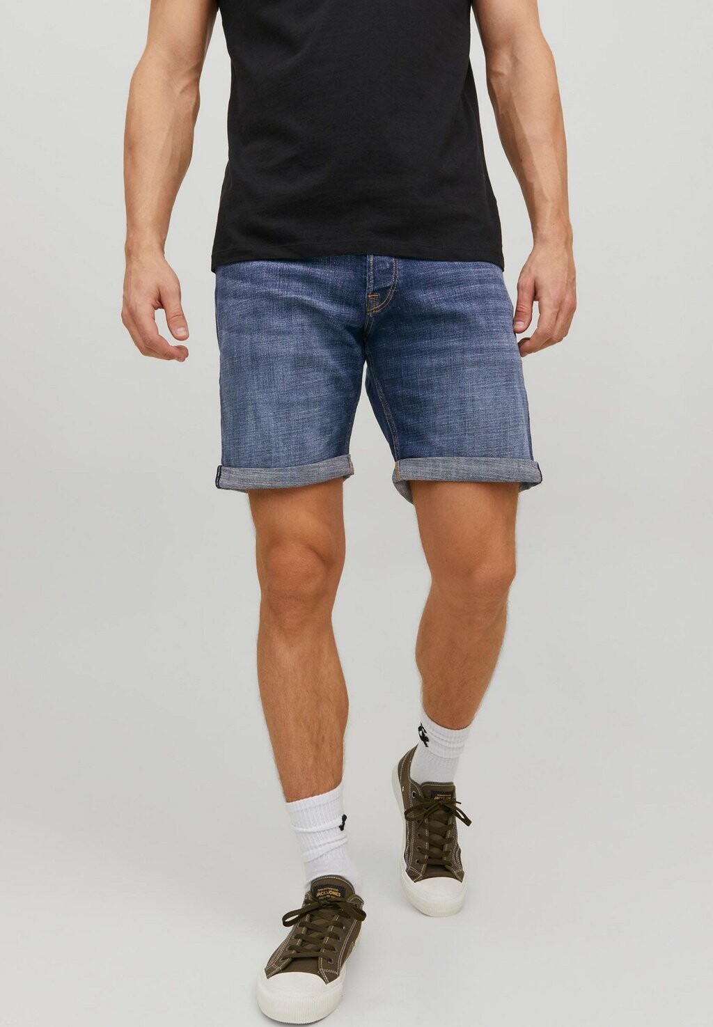 

Джинсовые шорты Jack & Jones