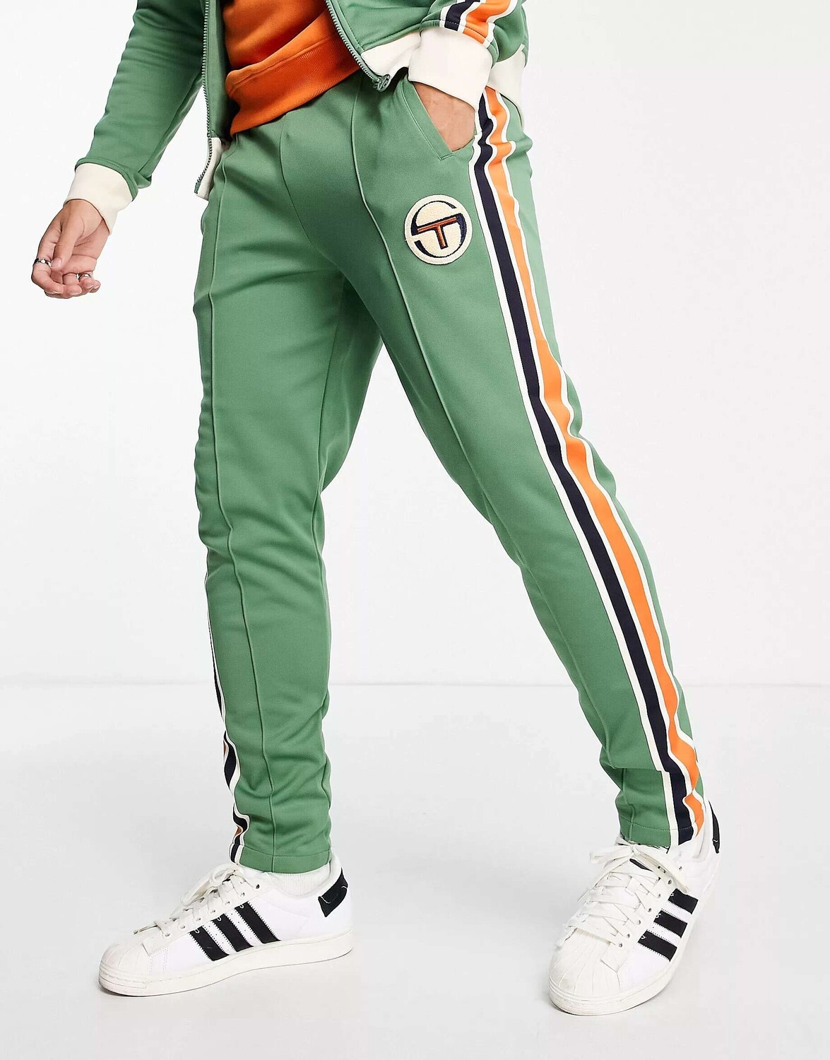 

Зеленые джоггеры с логотипом из букле Sergio Tacchini