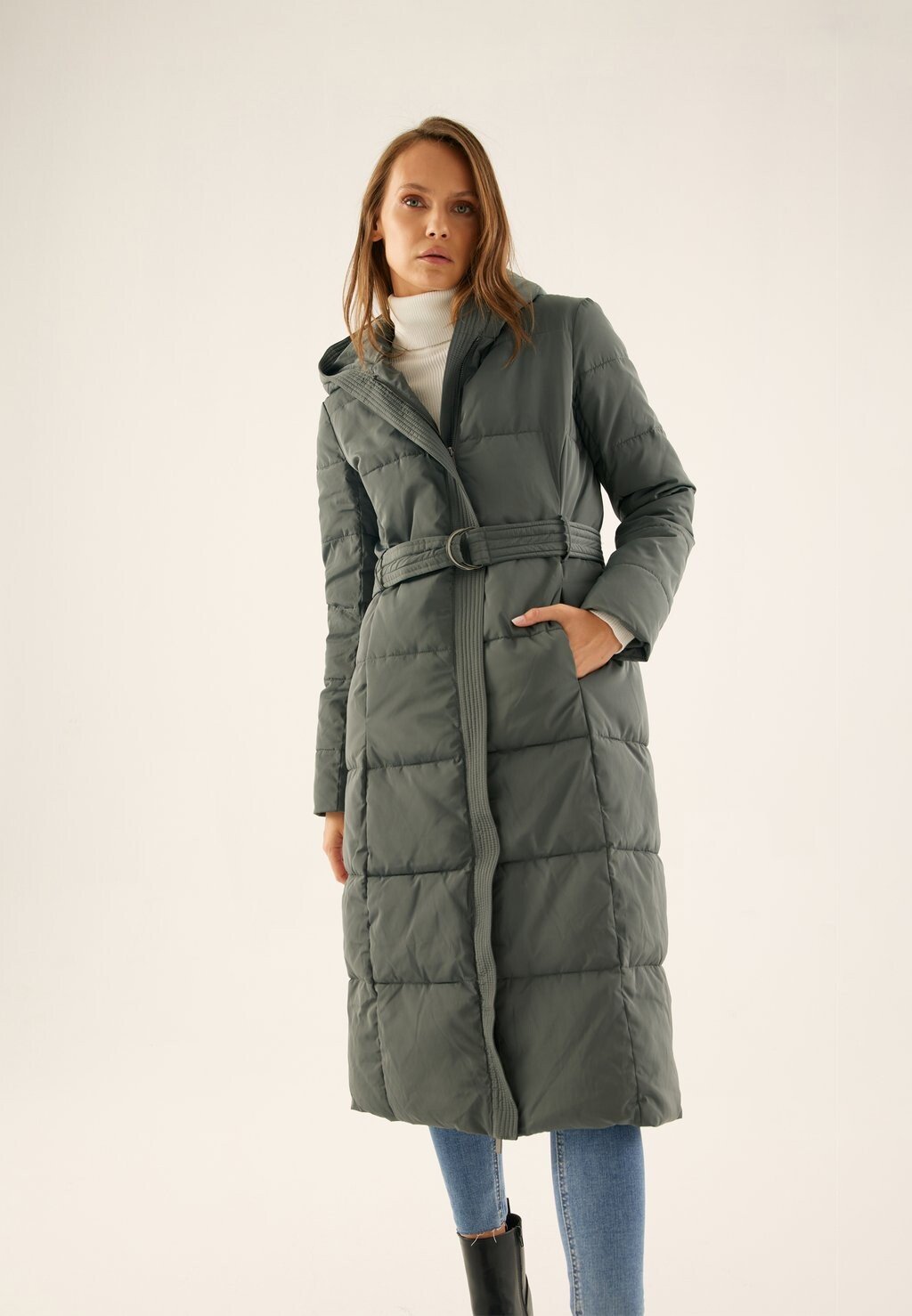 

Зимнее пальто Anna Field, цвет khaki