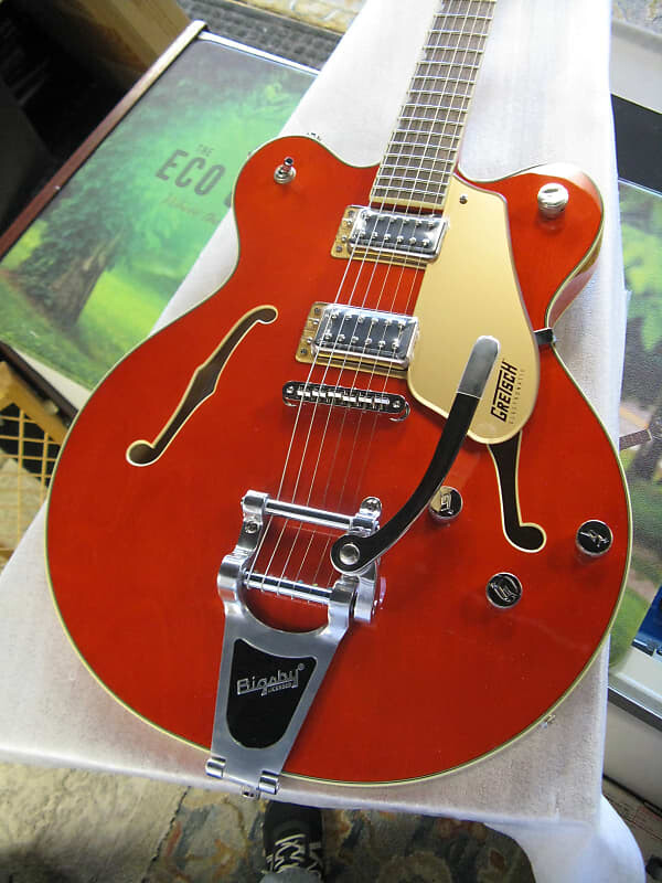 

Электрогитара Gretsch G5622T 2022 - Orange Stain Thin DC Bigsby Tremolo