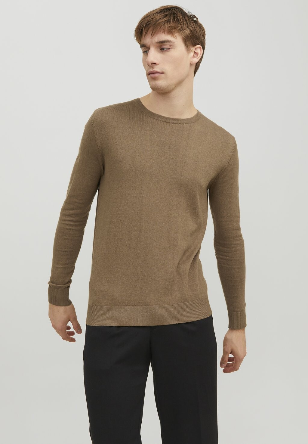 Свитер JJEEMIL CREW NECK NOOS Jack & Jones, выдра цена и фото