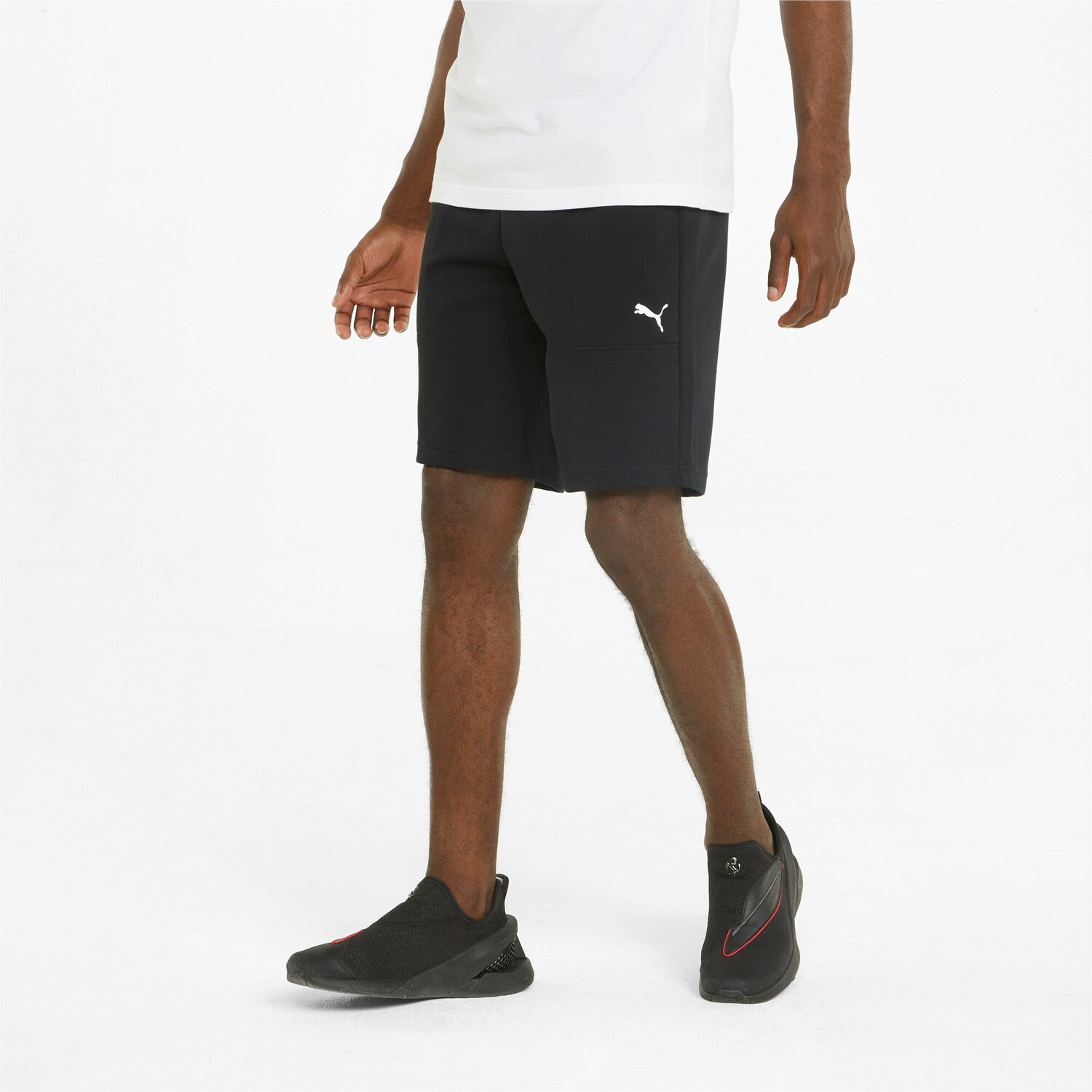

Мужские спортивные шорты PUMA Scuderia Ferrari Race Sweat Shorts, черный