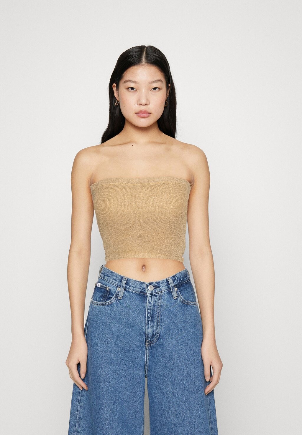 

Топ Gina Tricot