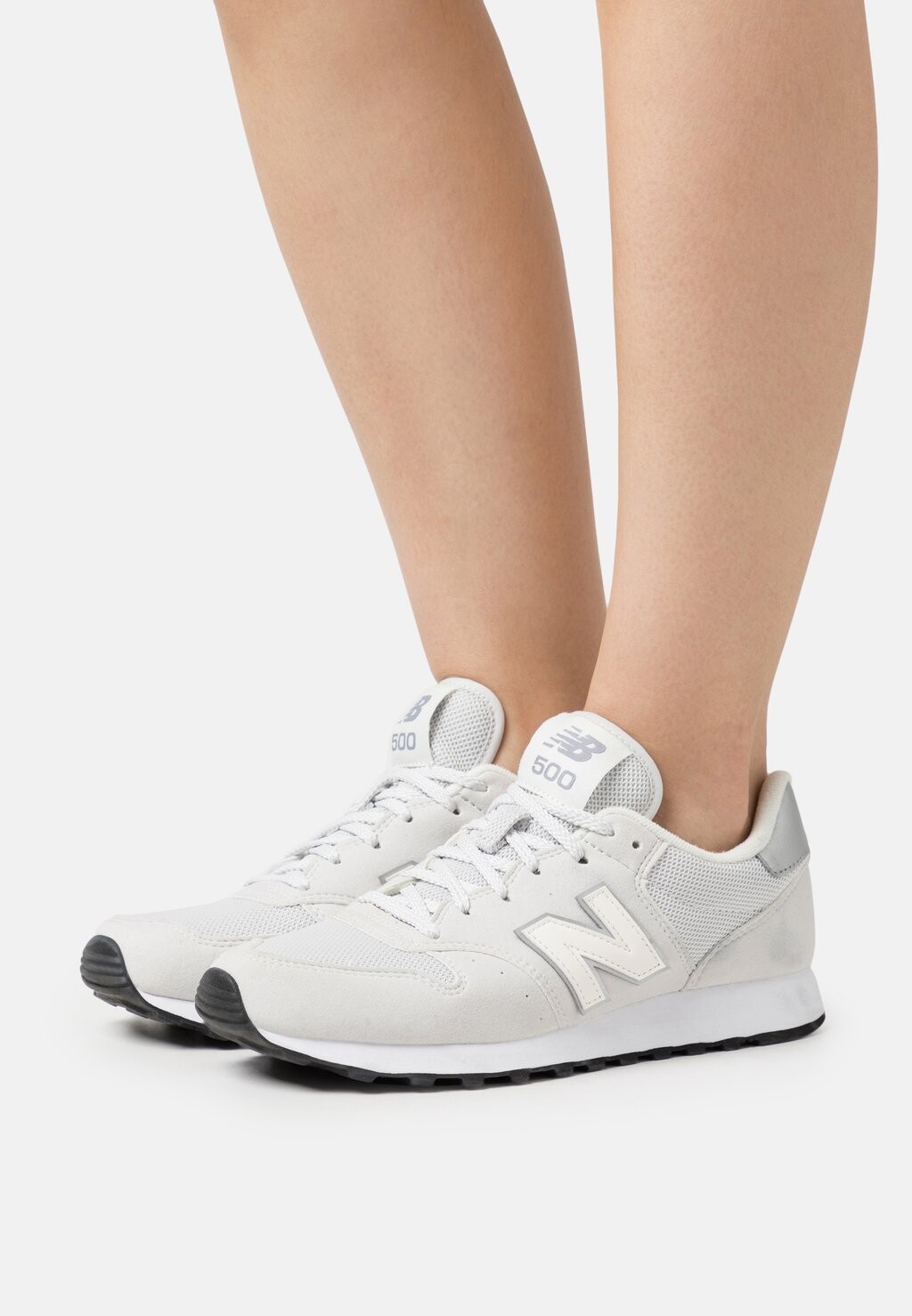 

Кроссовки New Balance
