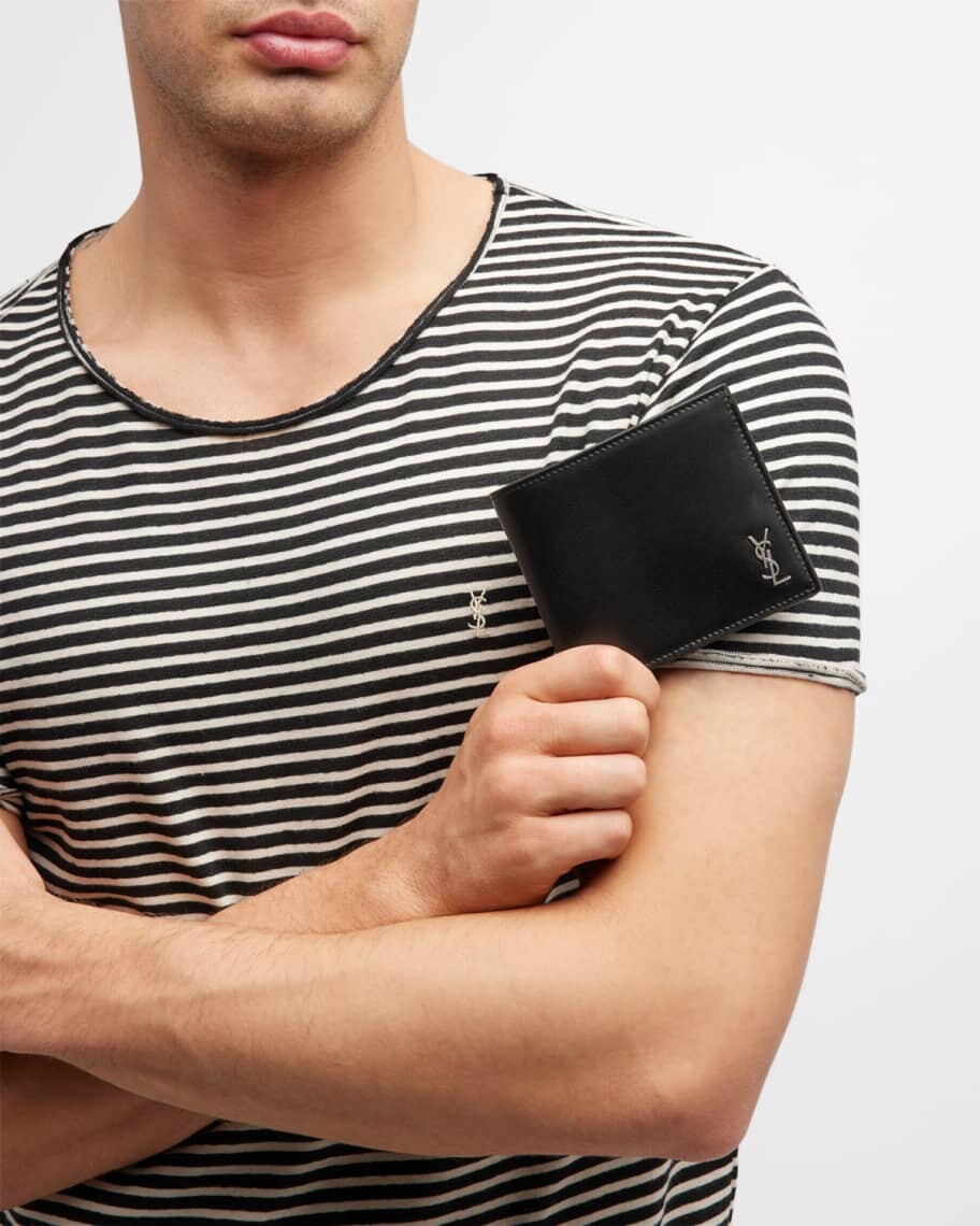 

Мужской крошечный кожаный кошелек Bifold Cassandre Saint Laurent