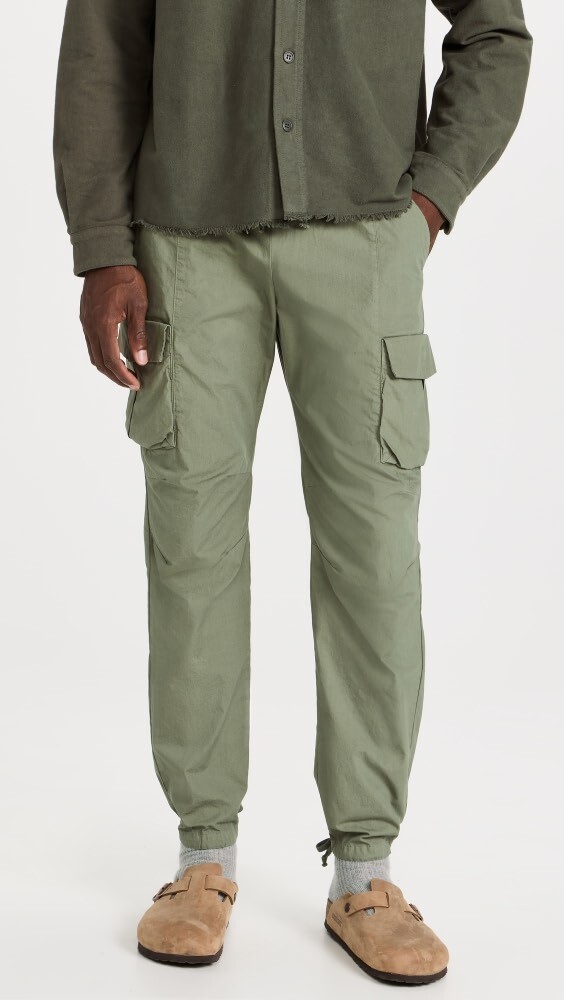 

Брюки John Elliott Back Sateen Cargo, оливковый