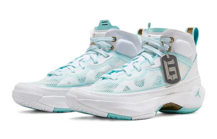 

Кроссовки женские баскетбольные Air Jordan 37