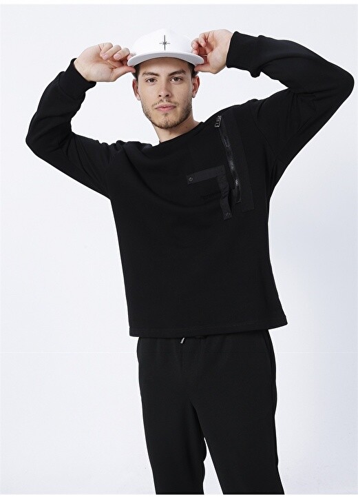 

Однотонный черный мужской свитшот с круглым вырезом Black On Black