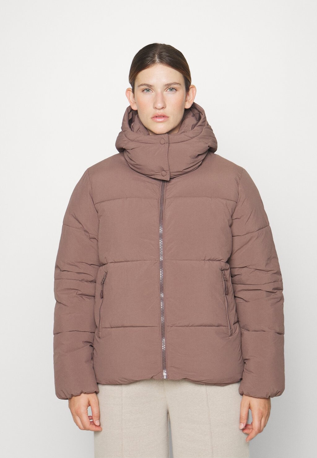 

Куртка Cotton On Body THE MOTHER PUFFER, цвет deep taupe