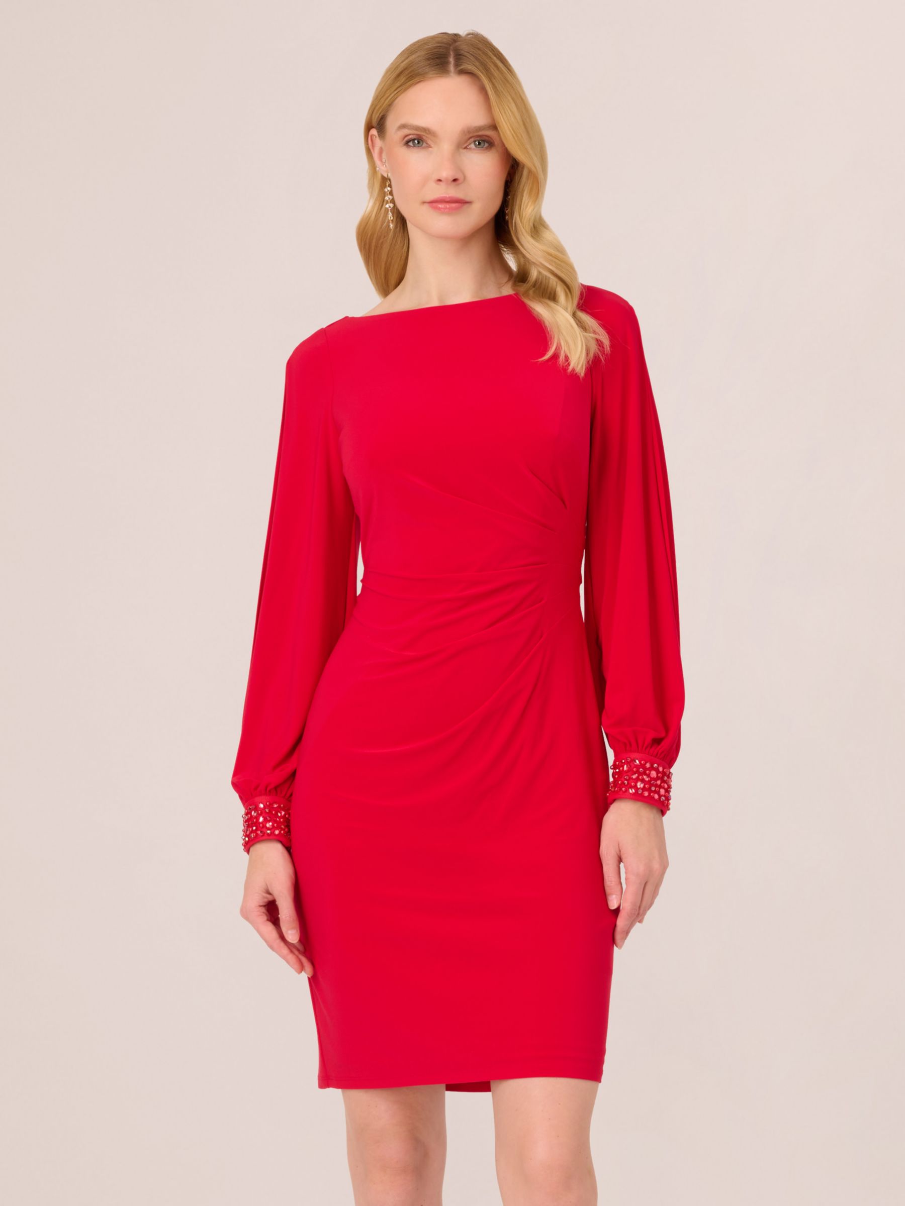 цена Короткое платье из джерси с манжетами из бисера Adrianna Papell, горячий рубин
