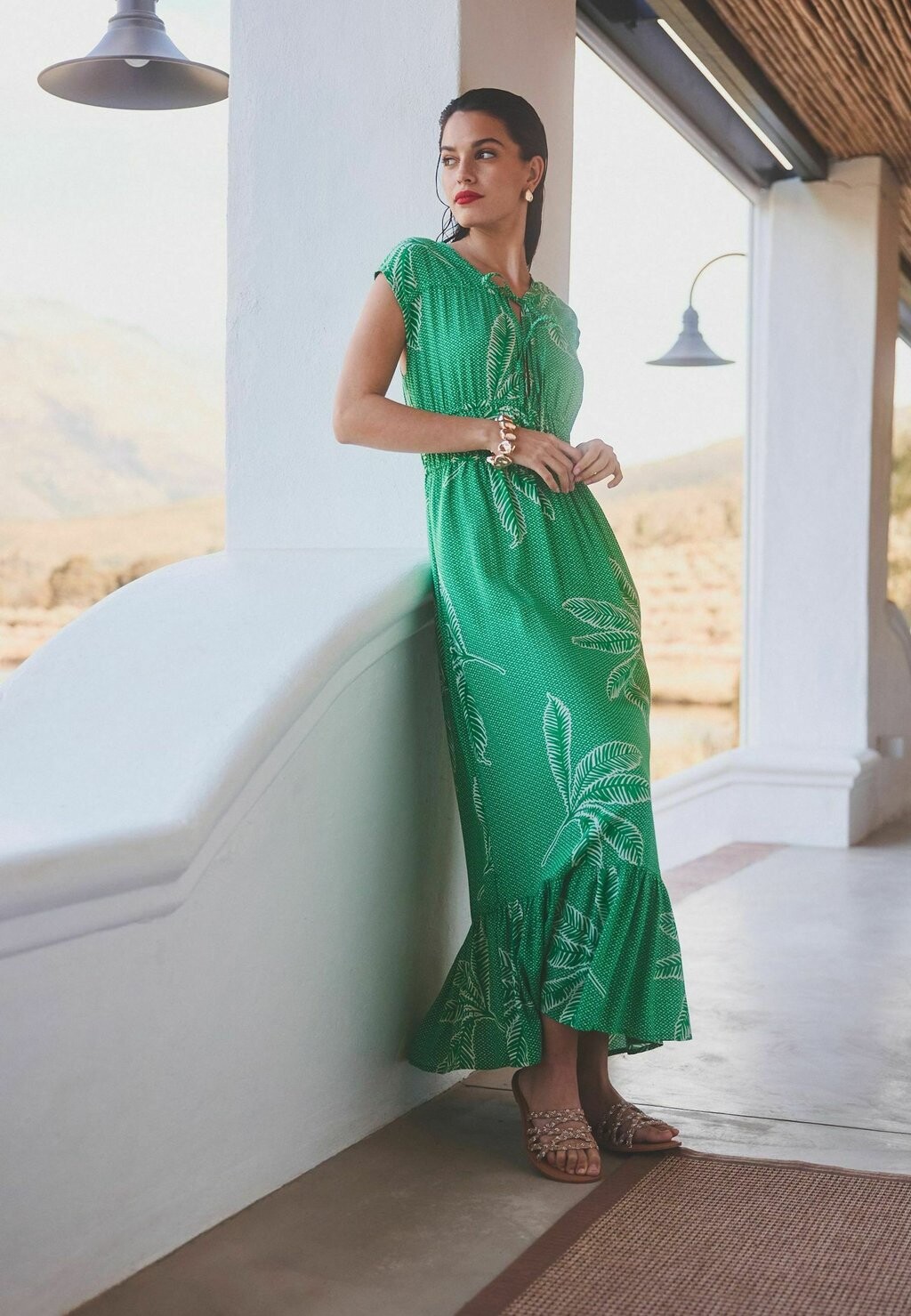 

Длинное платье Short Sleeve Regular Fit Next, цвет green white palm print