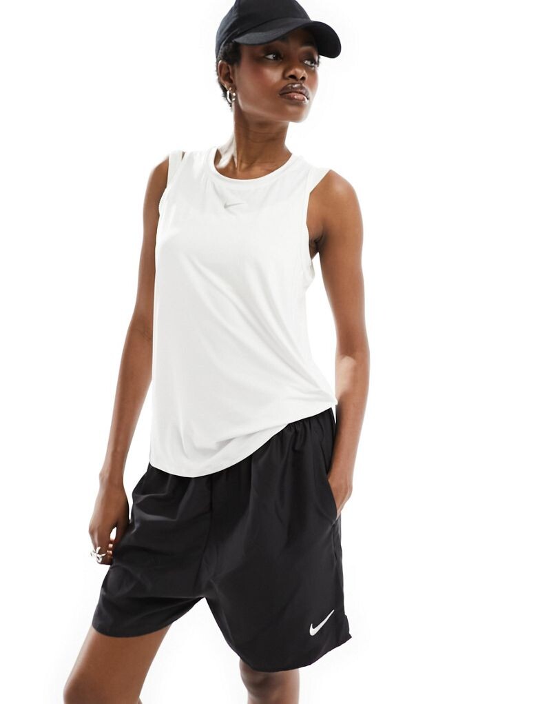 

Nike – One Training – белая майка Dri-FIT Nike