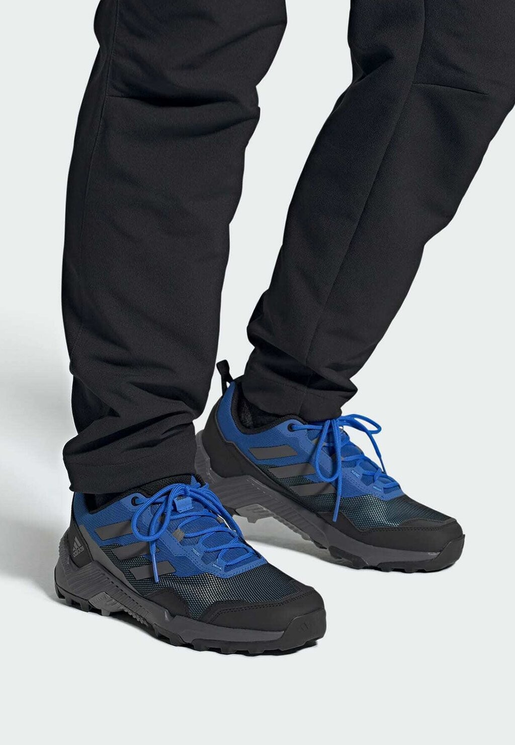 

Ботинки для походов Adidas