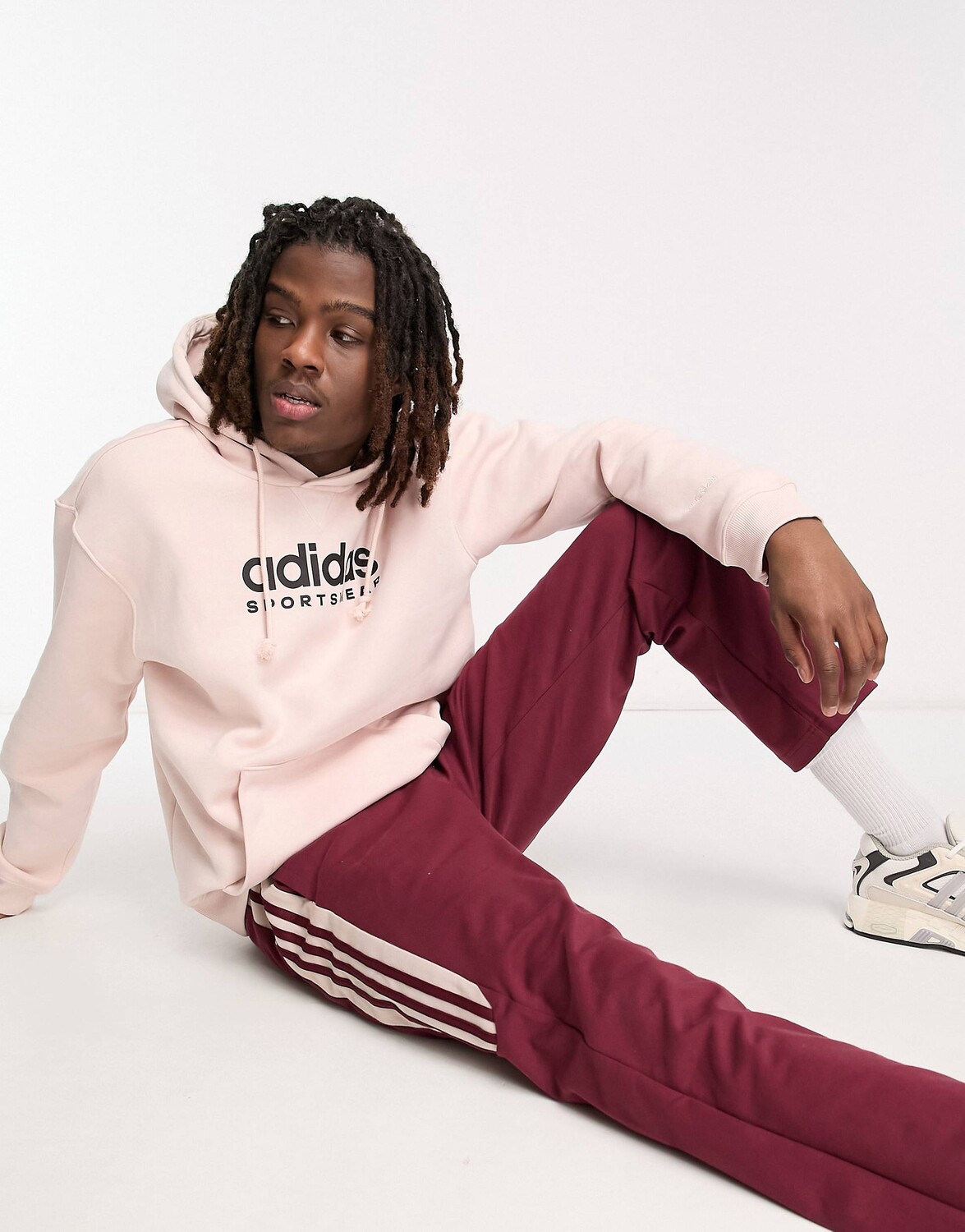 

Худи светло-розового цвета с линейным логотипом adidas Sportswear adidas performance, Розовый