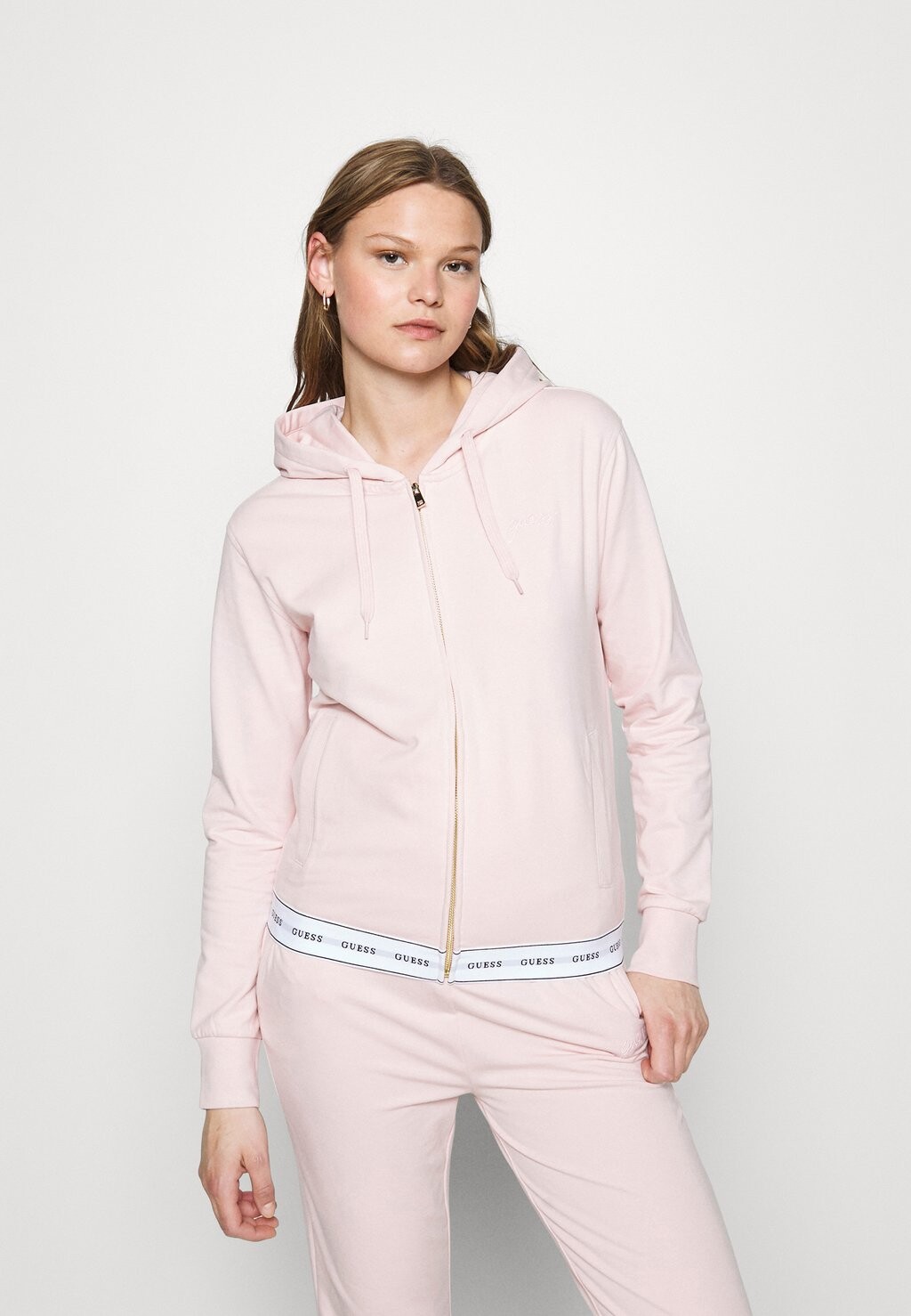 

Пижамный топ Guess