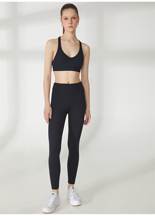 

Черные женские длинные леггинсы Reebok