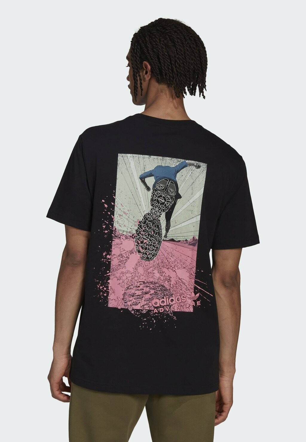 

Футболка с принтом adidas Originals, черный