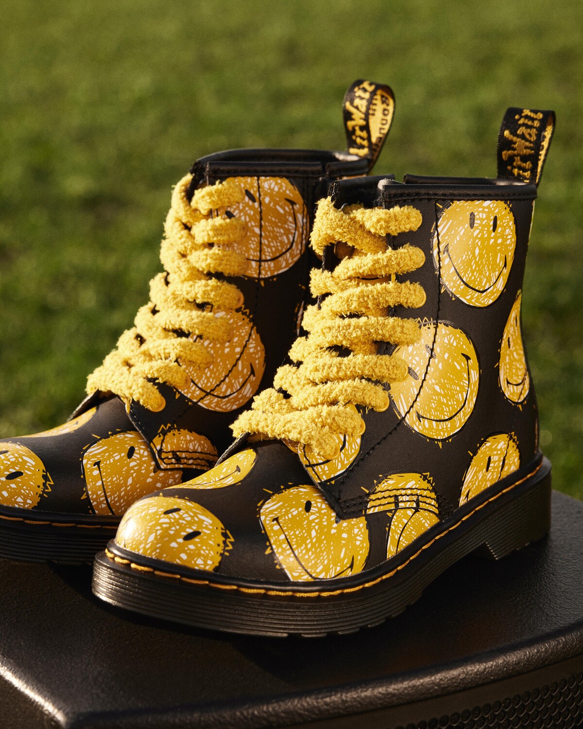 

Кожаные ботинки на шнуровке Junior 1460 Smiley Dr. Martens