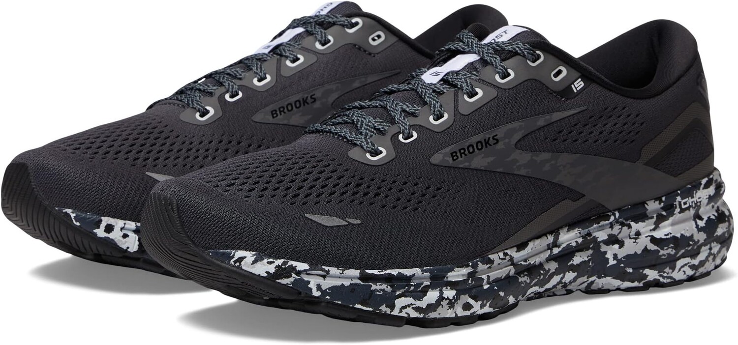 

Кроссовки Ghost 15 Brooks, цвет Ebony/Black/Oyster