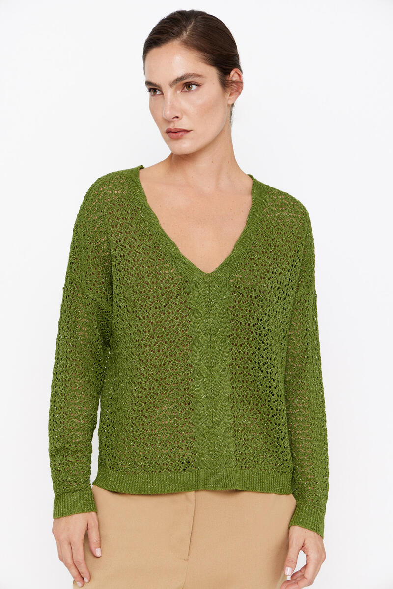 Свитер с центральной косой Cortefiel, зеленый ажурный свитер с люрексом cortefiel зеленый