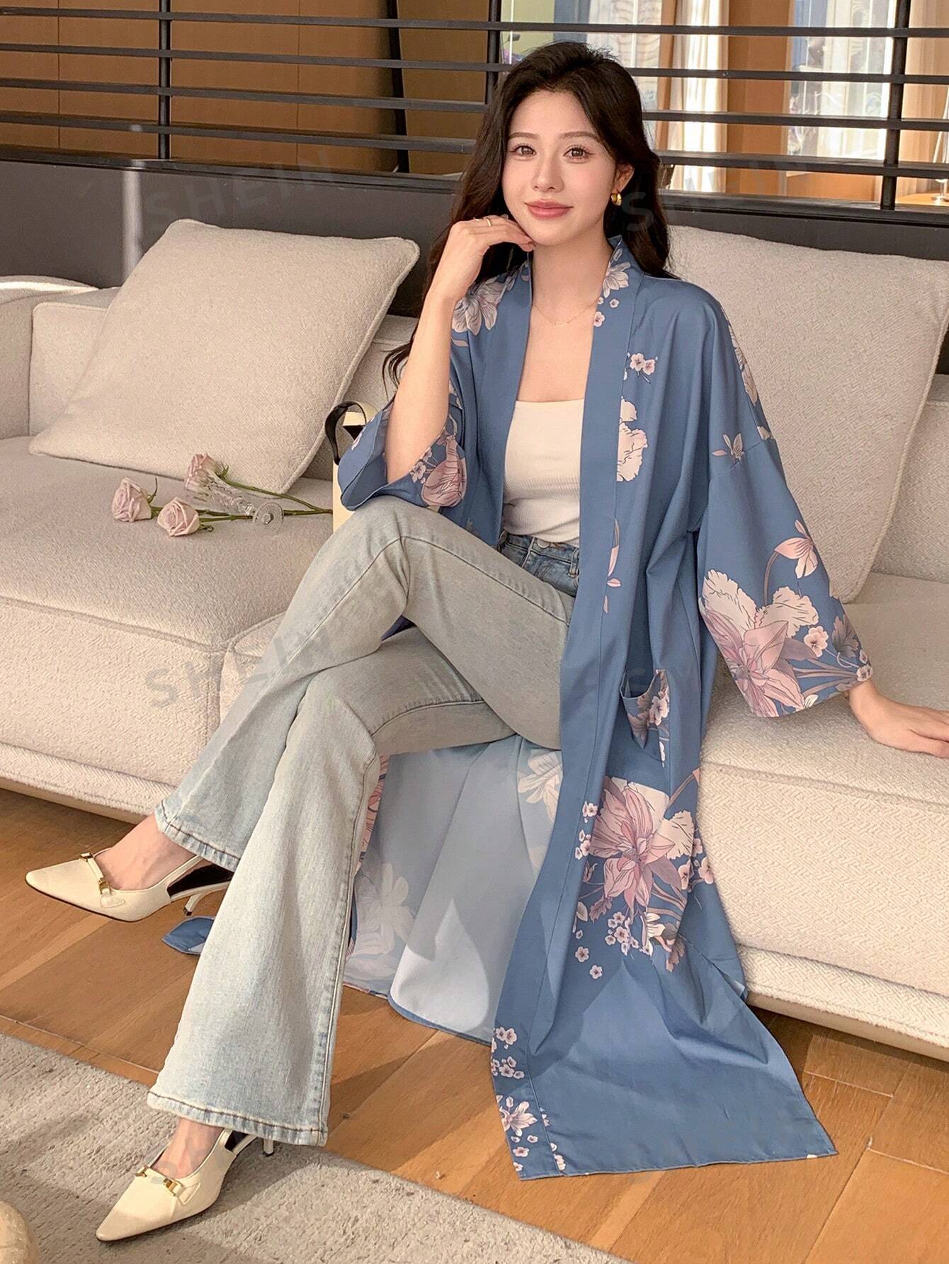 цена Кимоно свободного кроя DAZY Resort Style с цветочным принтом и поясом, синий