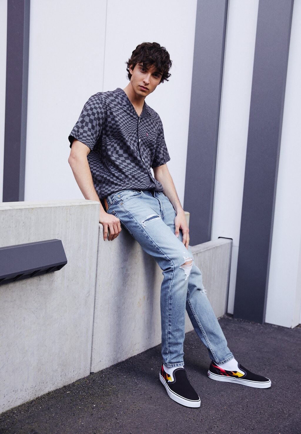 

Джинсы облегающего кроя Levi's