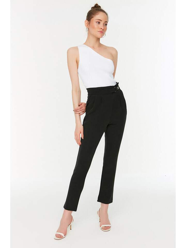 

Брюки trendyol Hose, черный