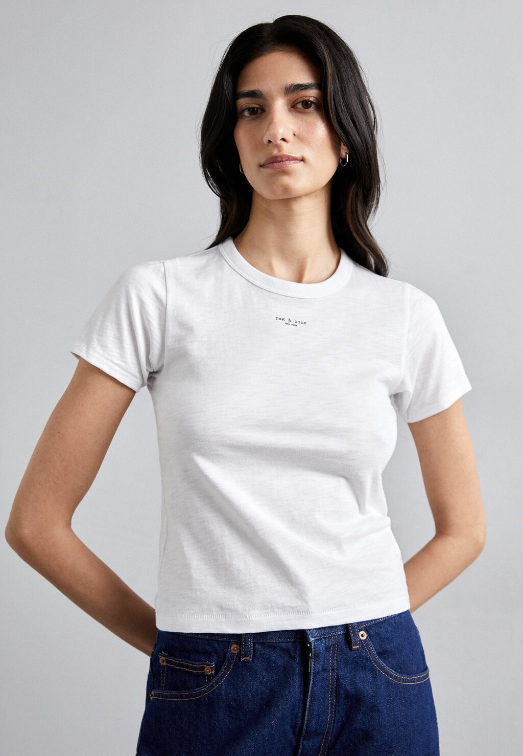 Футболка базовая MINI LOGO BABY TEE rag & bone, цвет white