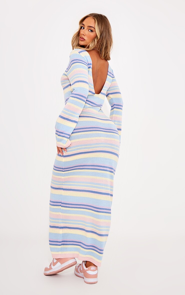 

PrettyLittleThing Платье макси тонкой вязки с открытой спиной в несколько полосок