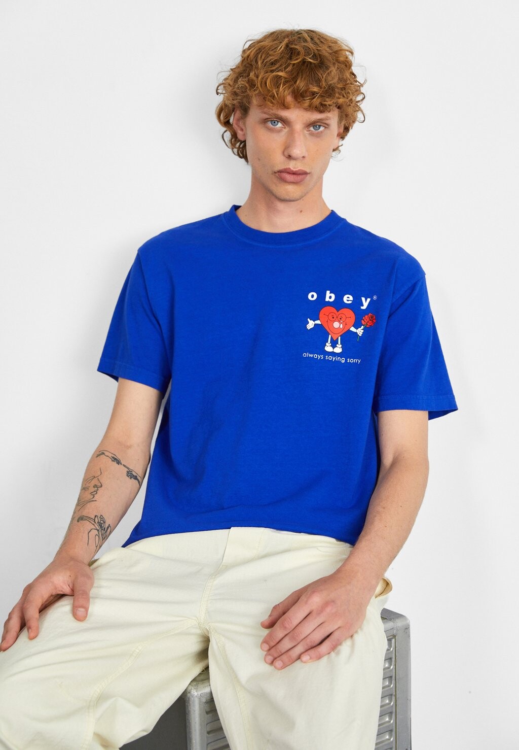 

Футболка с принтом Obey Clothing, синий