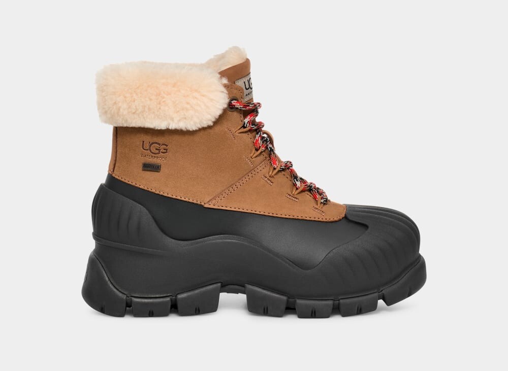 

Ботинки Adiroam Hiker UGG, коричневый
