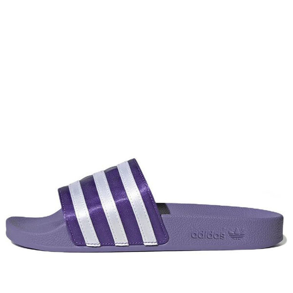 

Тапочки adilette слайды Adidas, сиреневый
