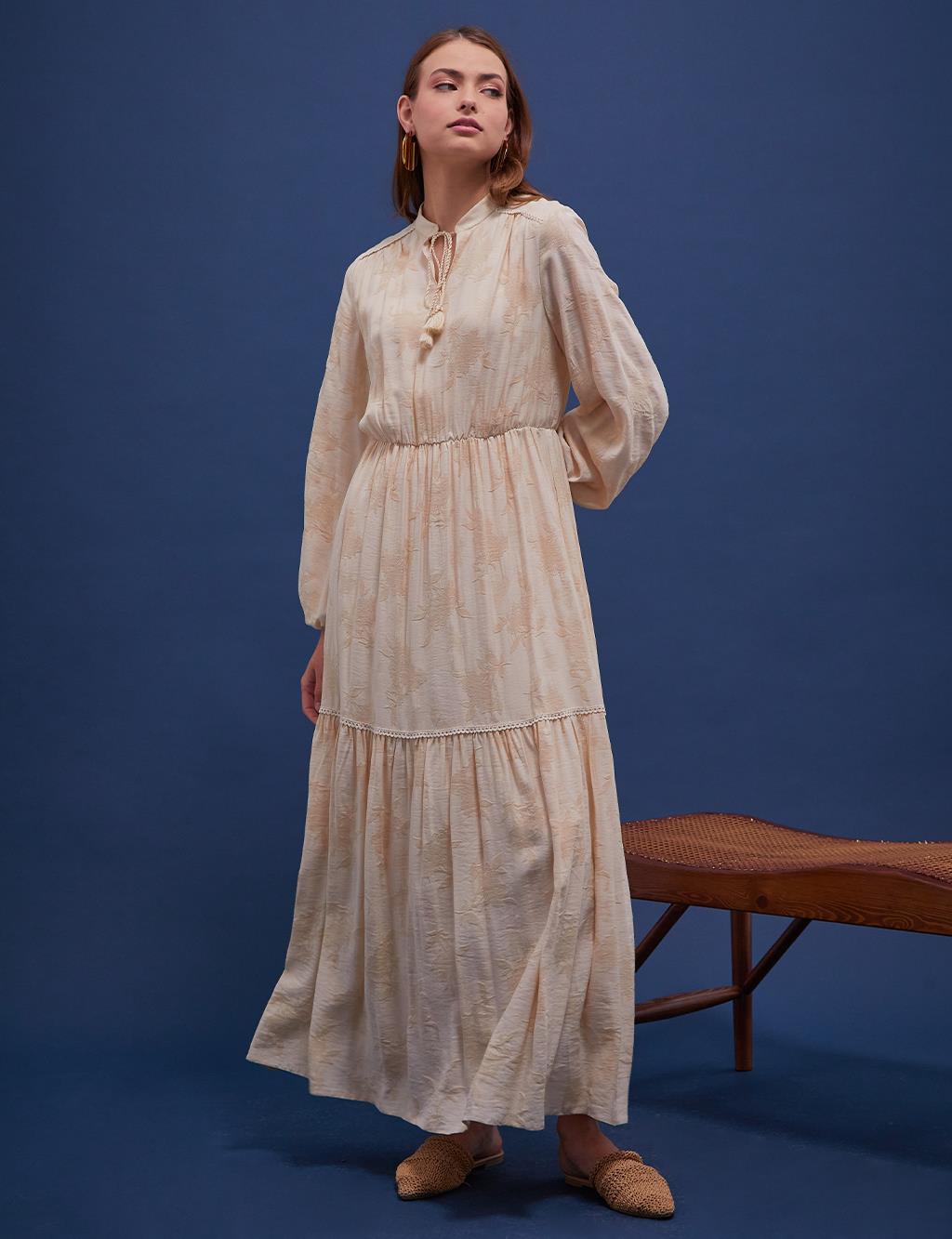 KYR Многослойное жаккардовое платье бежевого цвета KYR цена и фото