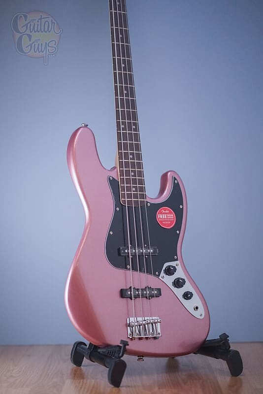 

Басс гитара Squier Affinity Series Jazz Bass Burgundy Mist DEMO