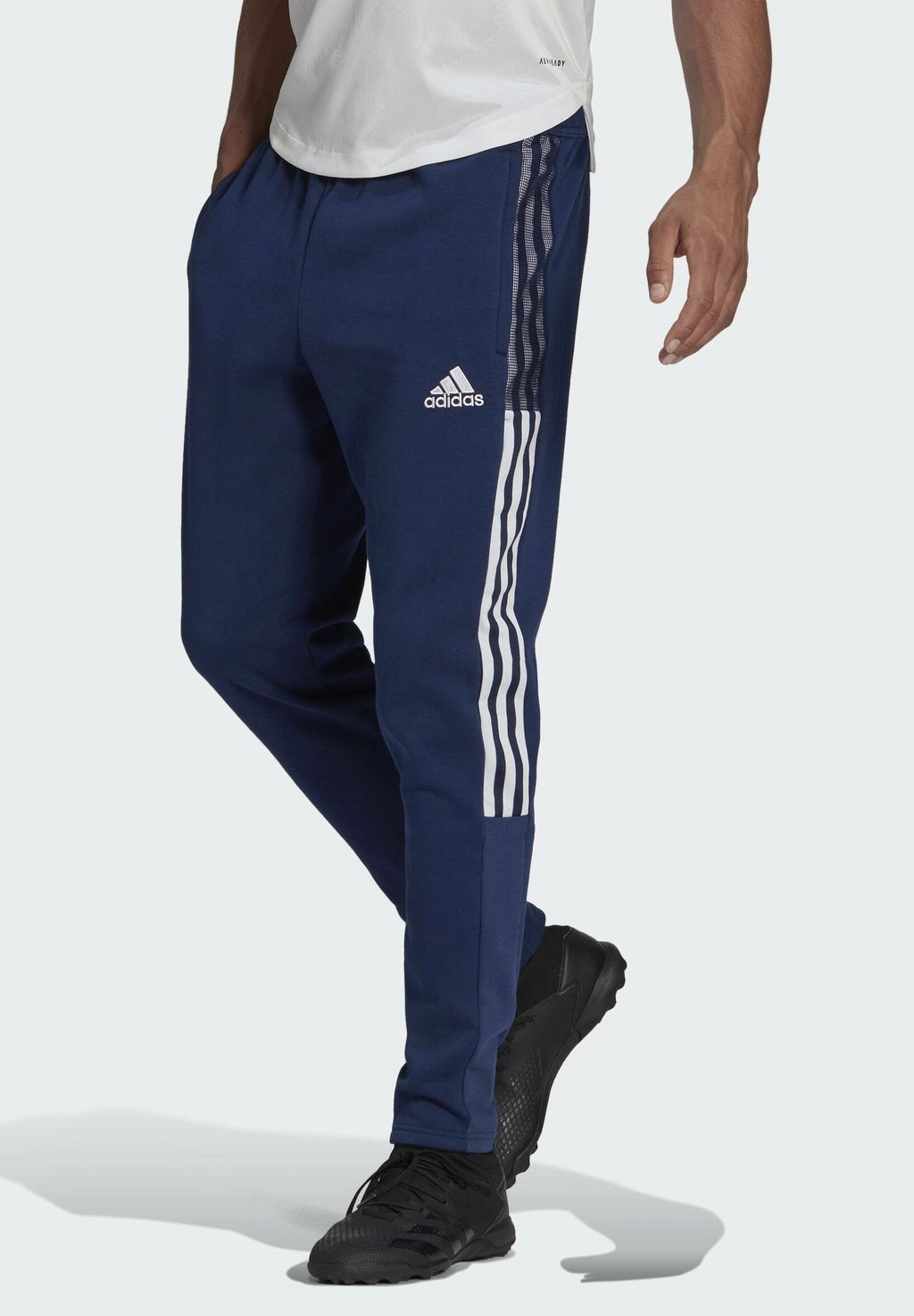 брюки мужские adidas sq21 sw pnt s Спортивные брюки Tiro21 Sw Pnt Adidas, синий
