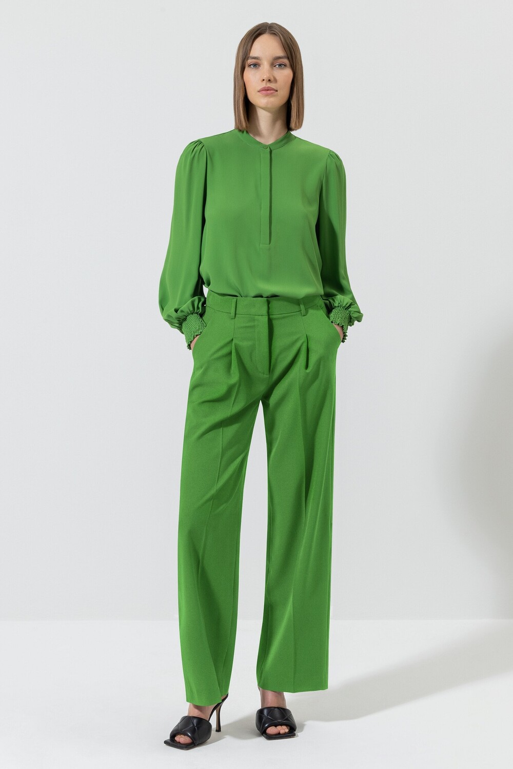 

Блузка из смесового шелка LUISA CERANO, цвет bold green