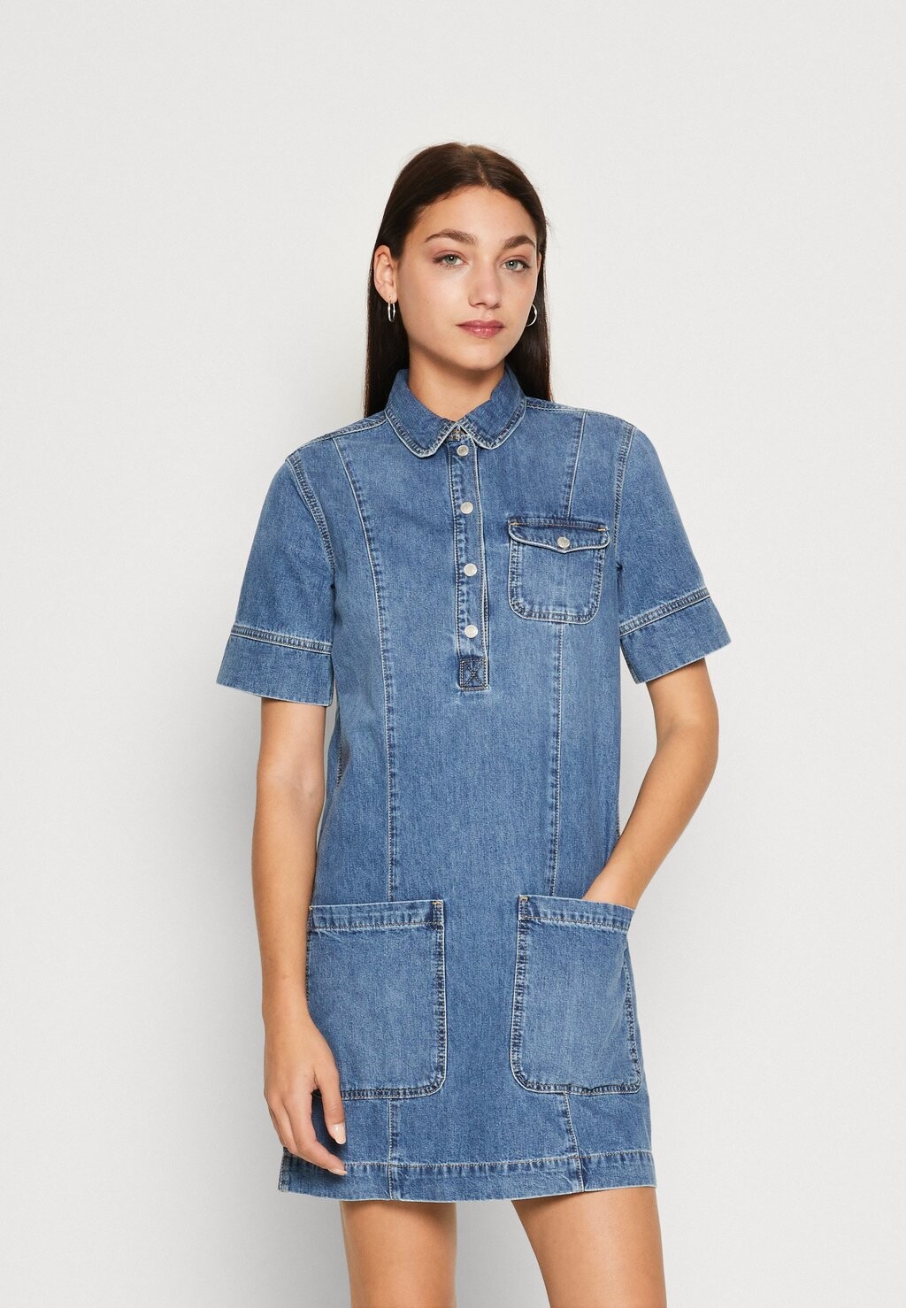

Джинсовое платье Pepe Jeans
