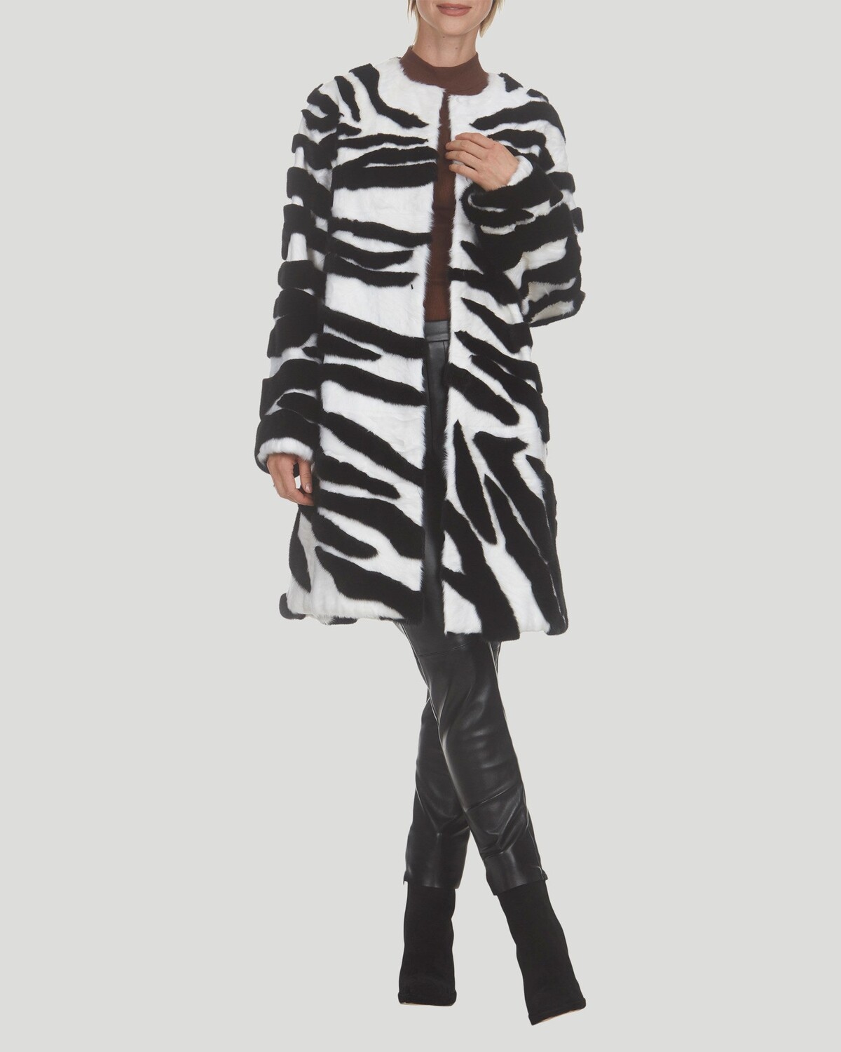 

Короткое пальто интарсия из ягненка и норки GORSKI, цвет White/Black/Zbra